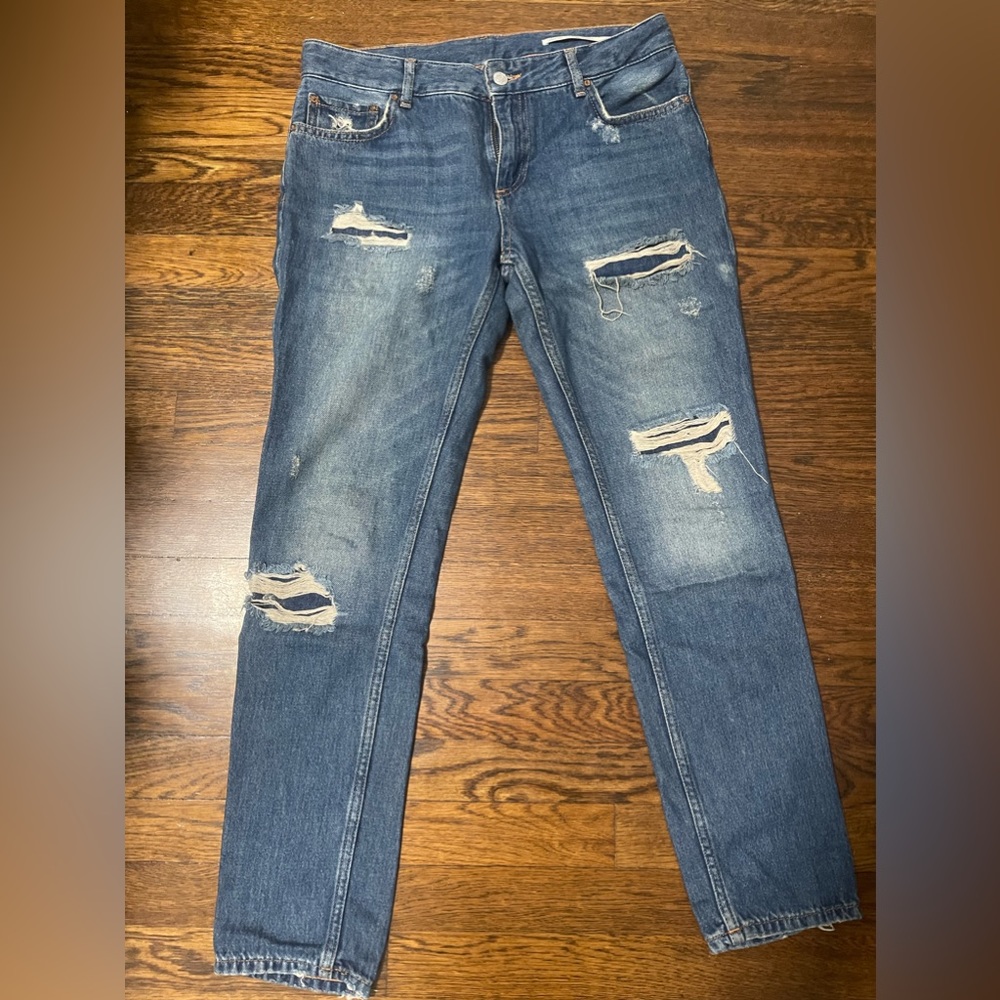 Women’s Zara midrise relaxed, fit jeans
